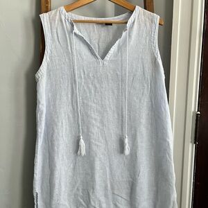 Tahari Sleeveless Light Blue Tunic Top